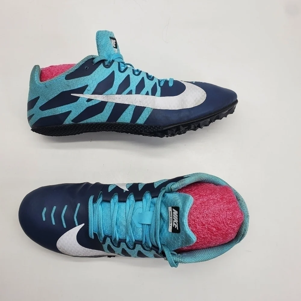 Nike reposhing this